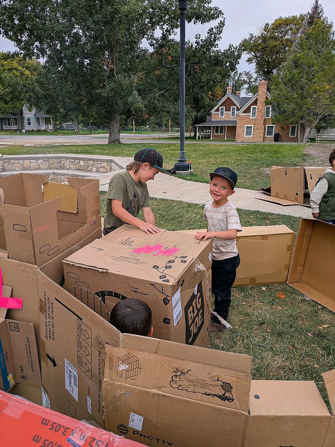 Horseshoe Mountain fort day