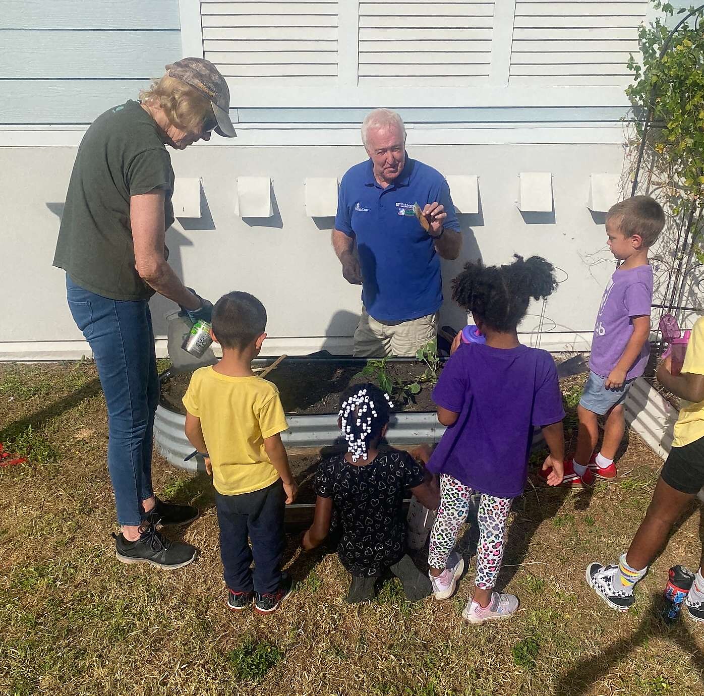 Kids gardening at Star Lab